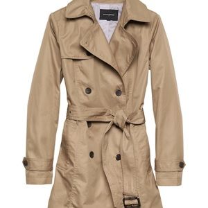 Bañana Republic Women’s Trench Coat